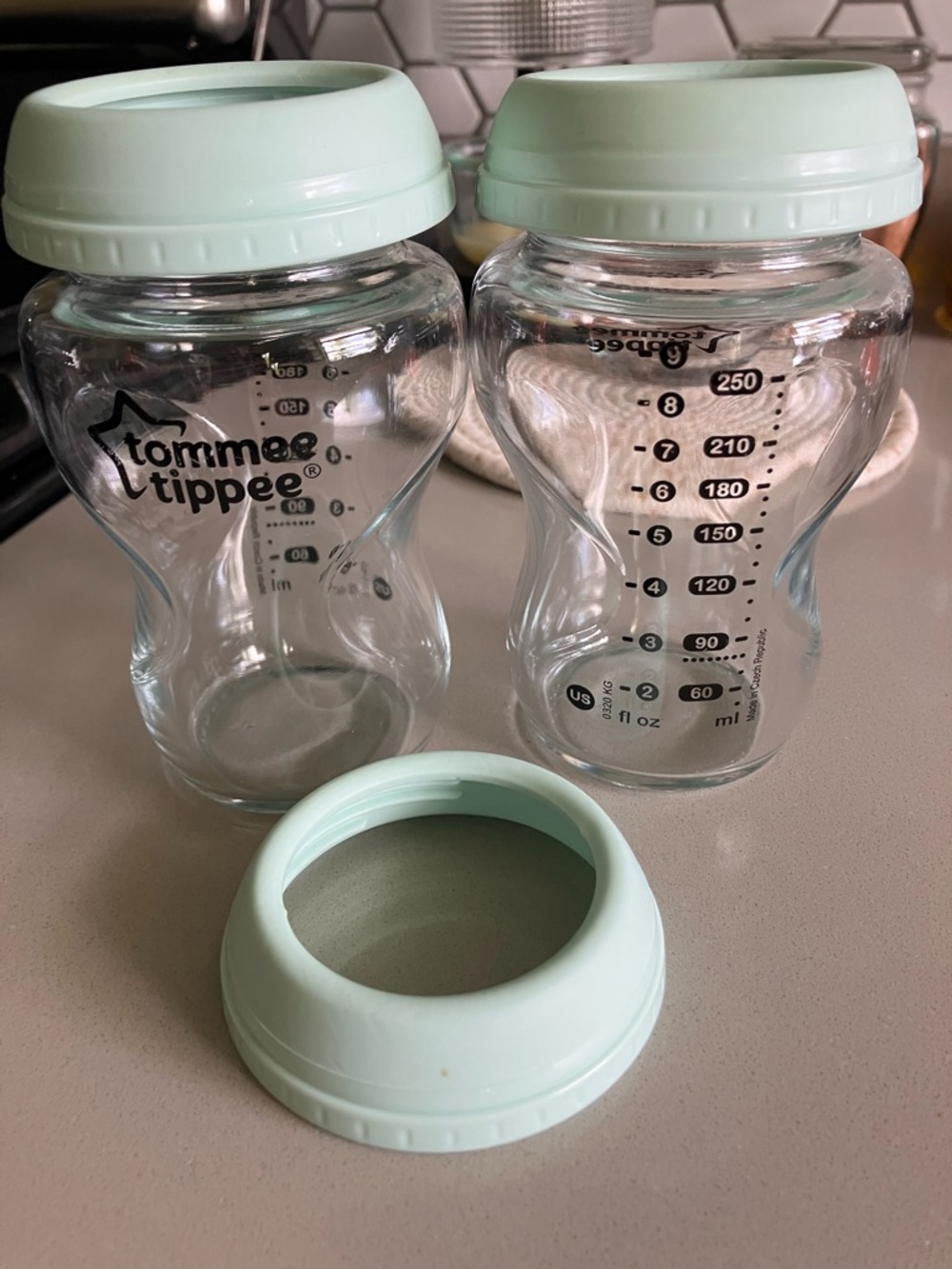 Tommee Tippee Mint Glass Baby Bottles - 250ml (Set of 2)